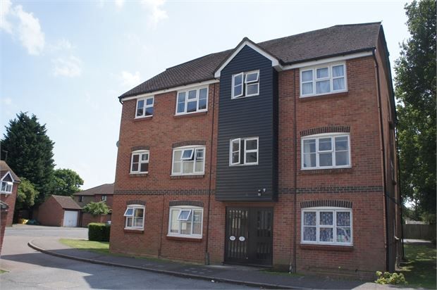Thumbnail Flat for sale in Harvard Court, Highwoods, Colchester, Essex.