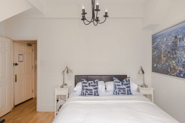 Flat 2, 53 York Street, London photo 4