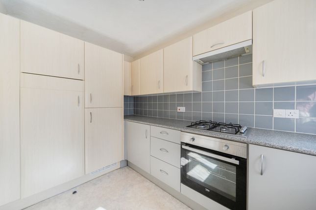49 Waterside Drive, Chichester photo 2