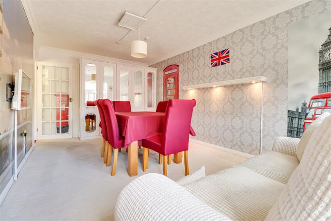 2, Kingsway Mews, Westcliff-On-Sea photo 2