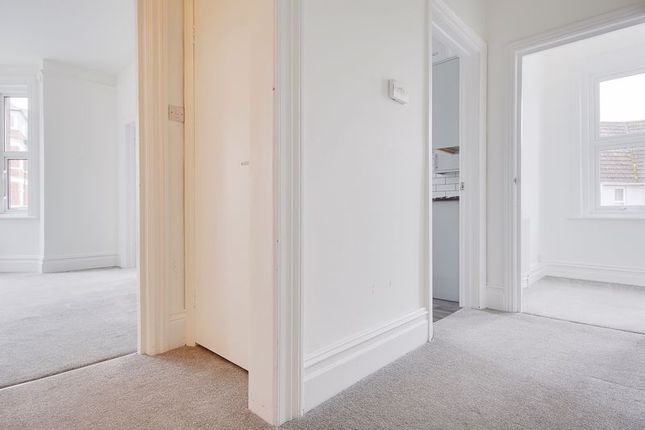 Flat 3, 454 Christchurch Road, Bournemouth photo 3
