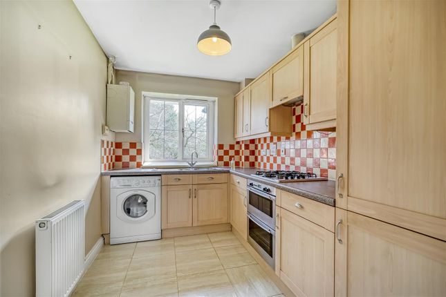 5, Woodland Villa, Darlington photo 3