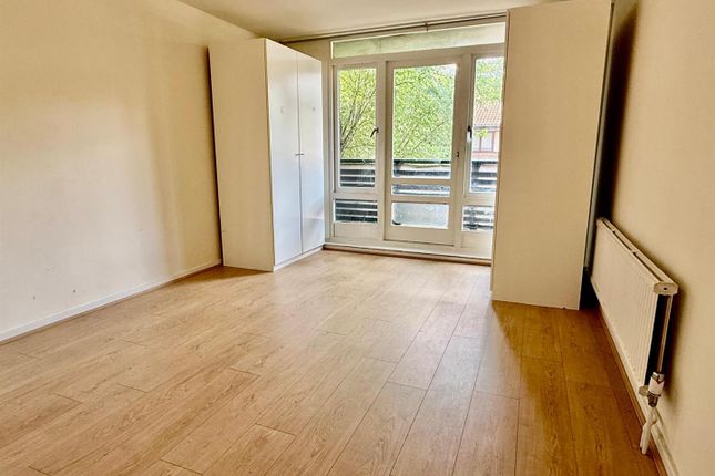 *45, Brassey Road, London photo 5