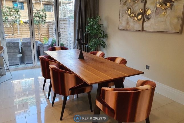 Summerbee Drive, Cheltenham photo 2