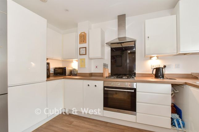 44, Sinclair Drive, Pulborough photo 4