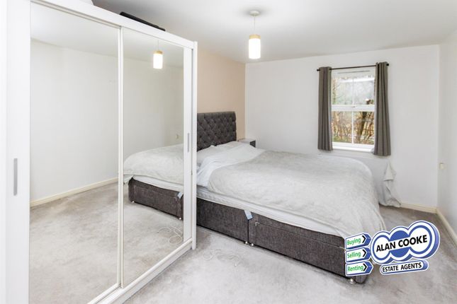 5, Caraway Court, Leeds photo 4