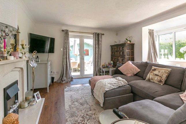 Mimosa, 11, Whitecliff Road, Poole photo 3