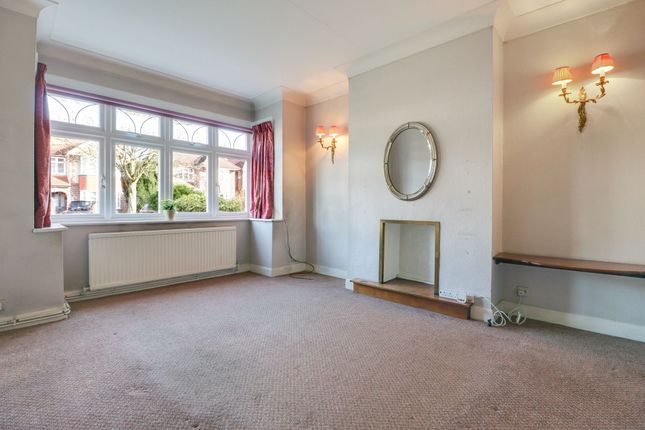 22 Hillmont Road, Esher photo 2