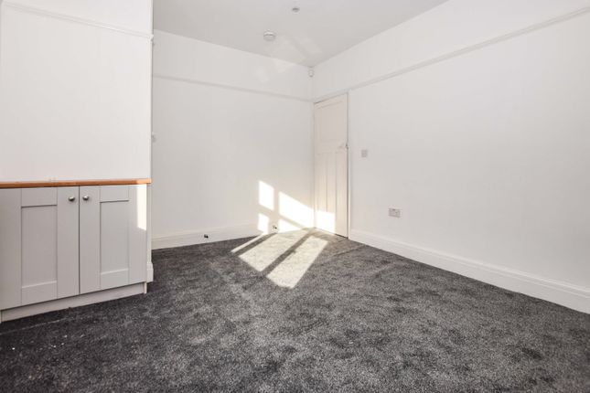 5, Cleveland Avenue, Manchester photo 4