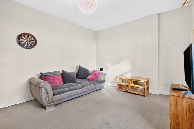 0/2, 102, Craigpark Drive, Glasgow photo 4