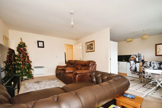 Flat for sale in Queen Mary Rise, Sheffield, South Yorkshire