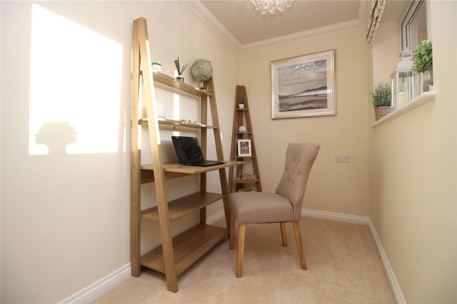 Flat for sale in Knights Lodge, North Close, Lymington, Hampshire