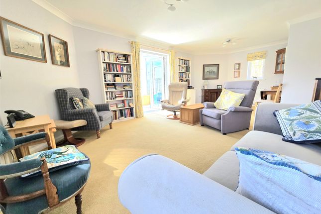 32, Molesworth Way, Holsworthy photo 4