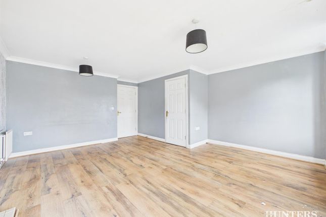 90, Fenwick Way, Consett photo 3