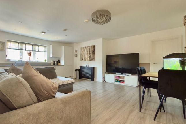 18, Worrall Drive, Wouldham photo 4