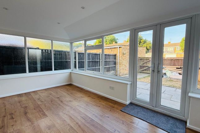 604 Mierscourt Road, Rainham, Kent photo 3