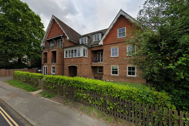 Thumbnail Flat for sale in Flat 6, 31 Moat Road, East Grinstead