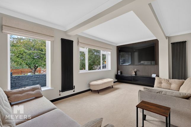 3-bed bungalow on 128, Stony Lane, Christchurch, £500,000