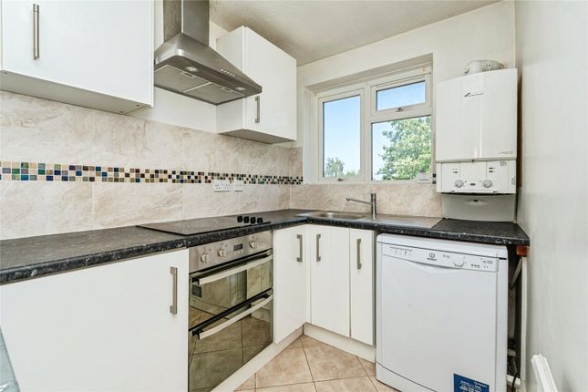 Flat 20, Muirfield House,, St. Andrews, Bracknell photo 4