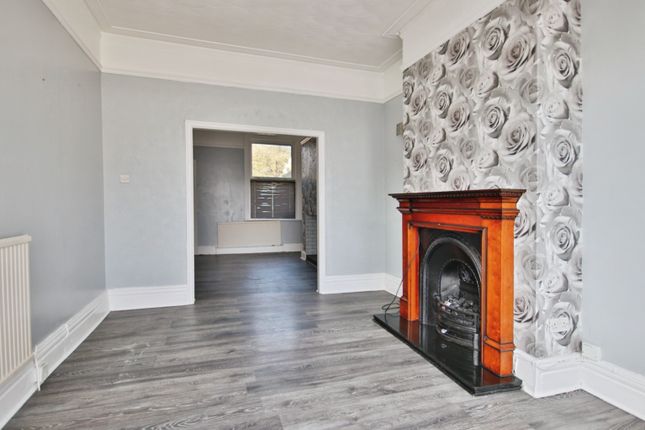 18, Park Avenue, Withernsea photo 4