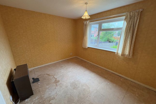 196 Lower Fairmead Road, Yeovil photo 4