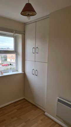 Flat to rent in Drapers Fields, Coventry