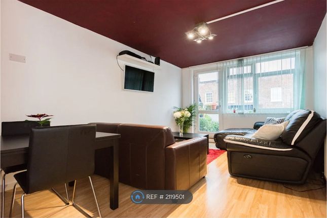 Flat to rent in Anthony Cope Court, London