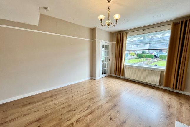 30, Manor Crescent, Tullibody photo 2