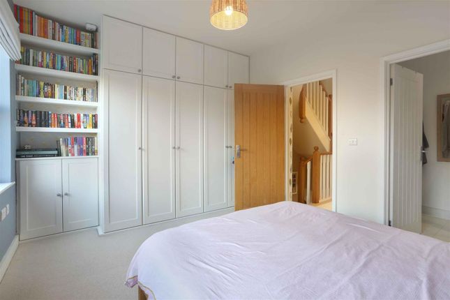End terrace house for sale in Cavendish Road, Sutton