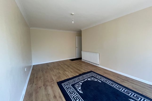11, Brook Street, Luton photo 3