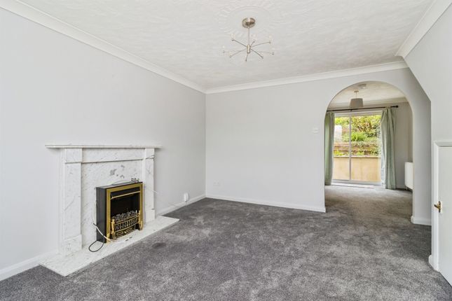 10, Embury Close, Newton Abbot photo 3