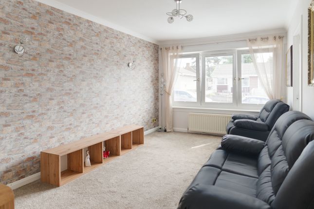 12, Kingsburn Gardens, Dundee photo 4