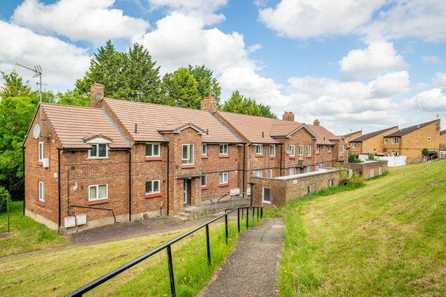 Thumbnail Flat for sale in Northfield Road, Harpenden, Hertfordshire