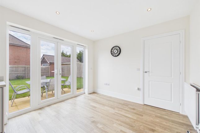 9, Roman Avenue, Nuneaton photo 4