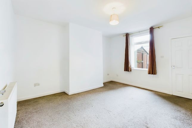 Ormskirk Road, Wigan photo 3