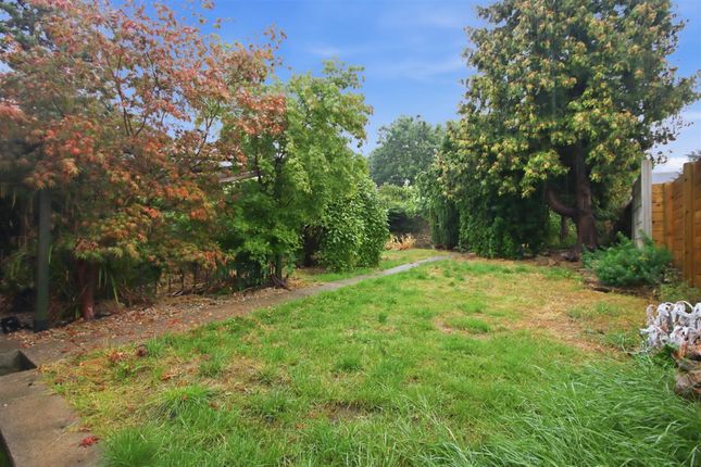 116 Kirkstone Road, Chesterfield photo 3