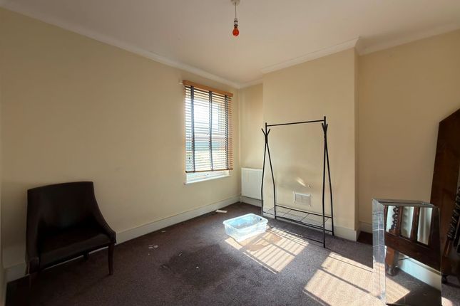 249 & 251, Edward Road, London photo 3