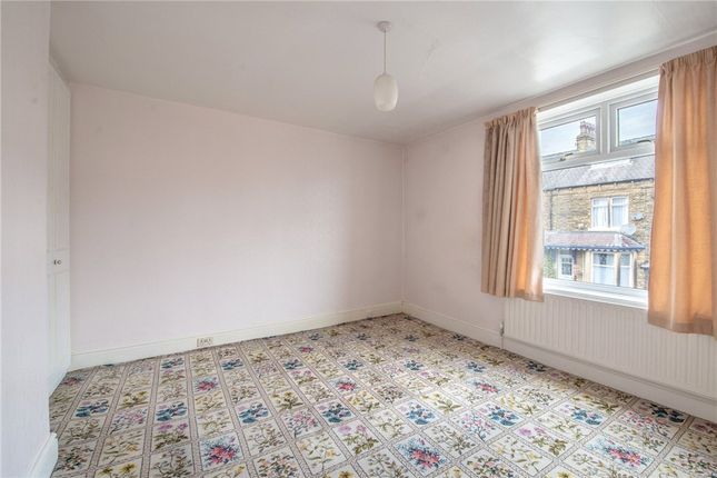 19, Norwood Road, West Yorkshire photo 4