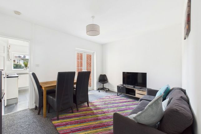 22 Sebert Street, Gloucester photo 3