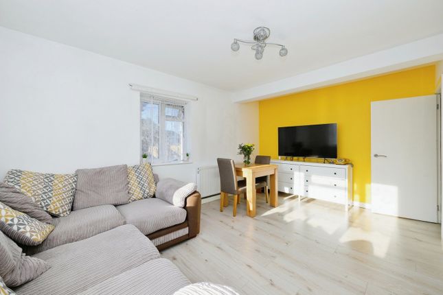 Flat for sale in Fryent Way, London