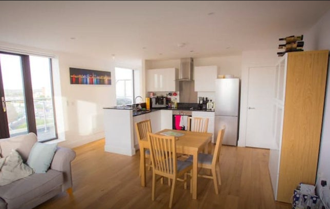 Duplex for sale in High Street, Slough