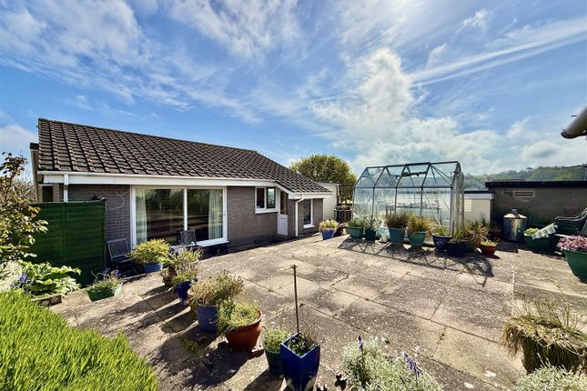 4, Summerlands Close, Brixham photo 3