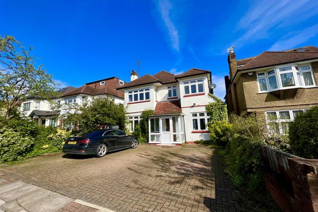 Detached house to rent in Greenway, London