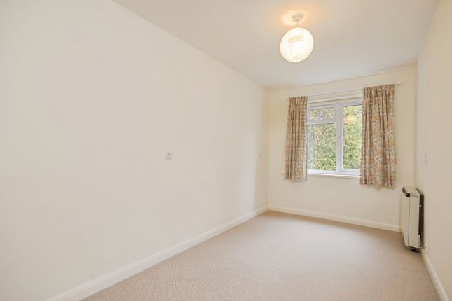Flat 7, Holme Grange,, Rusthall Road, Kent photo 3
