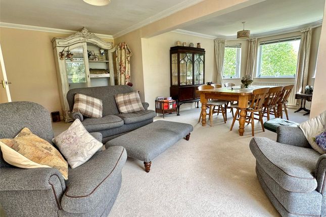 Flat 8, Yeatton House,, Hordle Lane, Lymington photo 4