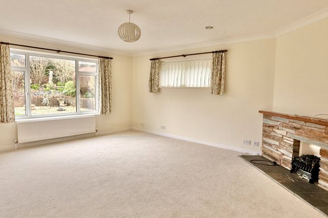 2, Hickory Close, Devon photo 4