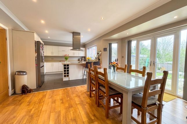 112 Henfold Road, Manchester photo 3