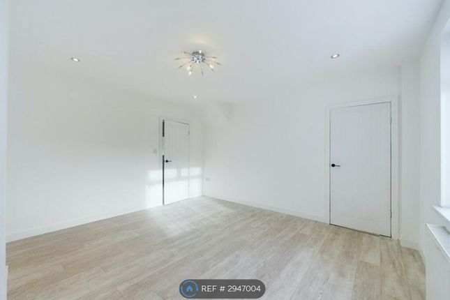 Brook Road, Rotherham photo 3