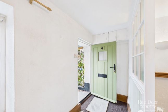 6, Half Acre, Taunton photo 4