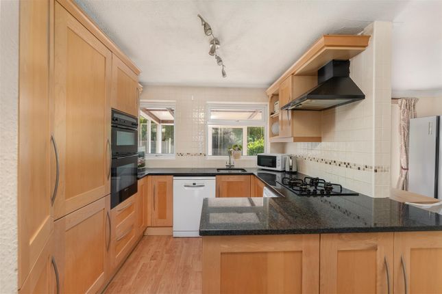 8, Briar Close, Banbury photo 3